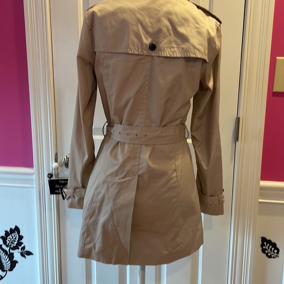 Banana Republic Tan Khaki Belted Trench Coat Size Small - Picture 2 of 9